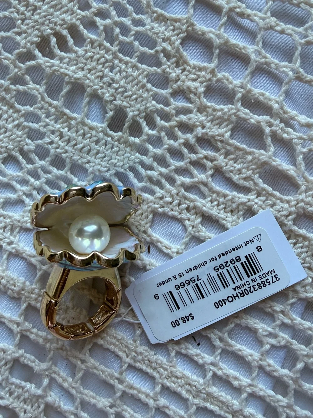 Betsey Johnson Sirens Cove Clam Shell Stretch Ring - Picture 7 of 9